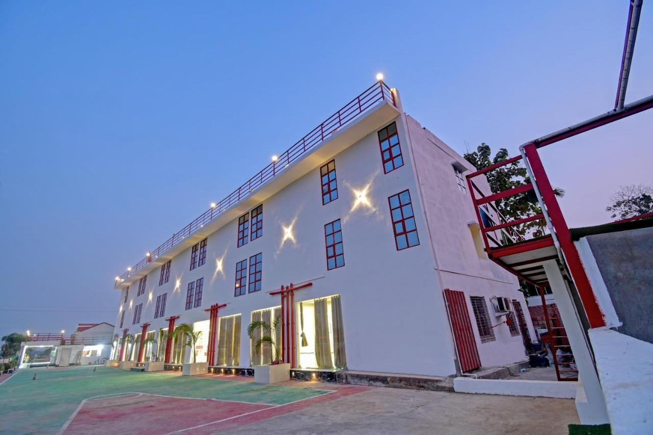 Oyo Townhouse 779 Gods County Hotel Tarapith Exterior foto