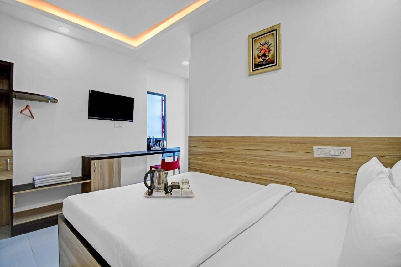 Oyo Townhouse 779 Gods County Hotel Tarapith Exterior foto